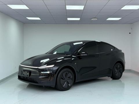Tesla Model Y 2025