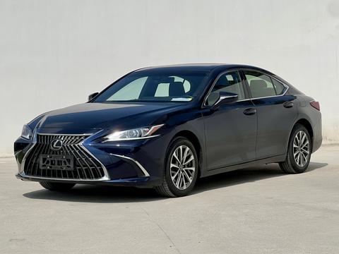 Lexus ES 2021