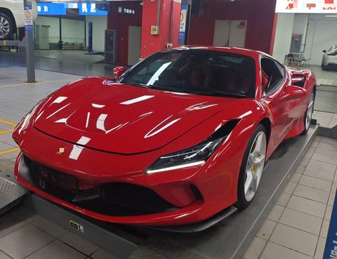 Ferrari F8 Tributo 2019