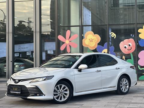Toyota Camry 2021