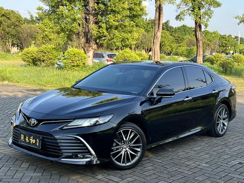 Toyota Camry 2021
