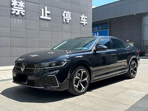 Volkswagen Passat 2025