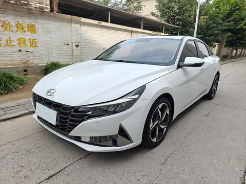 Hyundai Elantra 2022