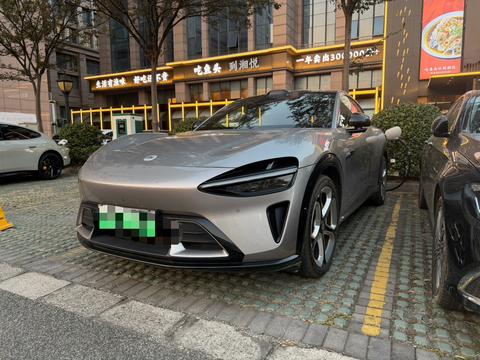 Xiaomi YU7 2025