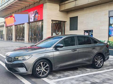 Geely Emgrand 2022
