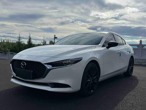 Mazda 3 Axela 2022
