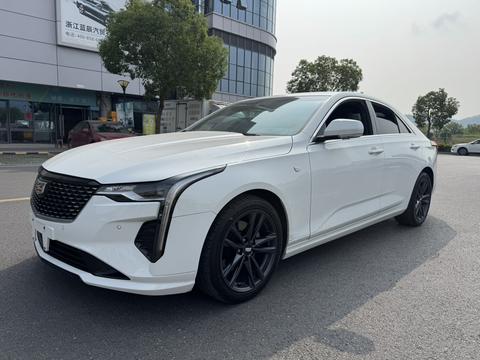 Cadillac CT4 2022