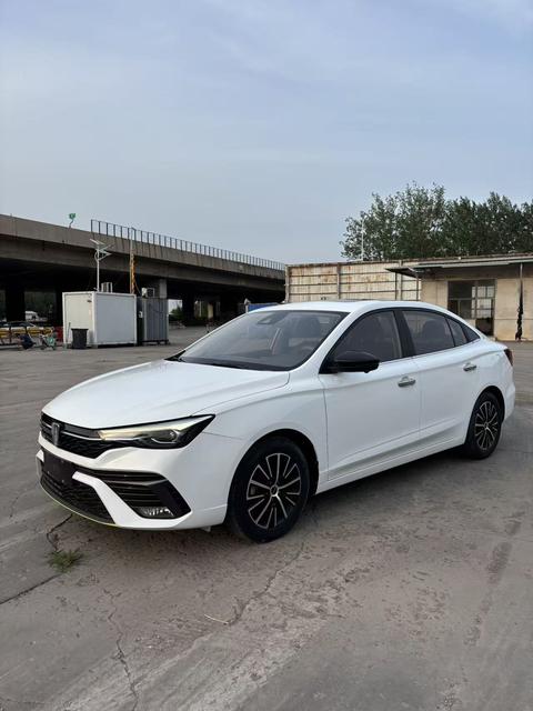 Roewe i5 2021