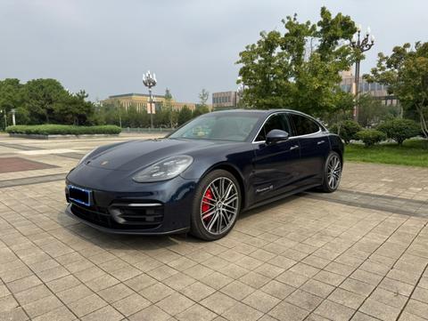 Porsche Panamera 2023