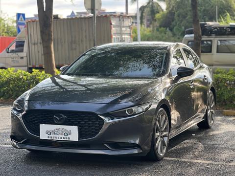 Mazda 3 Axela 2022