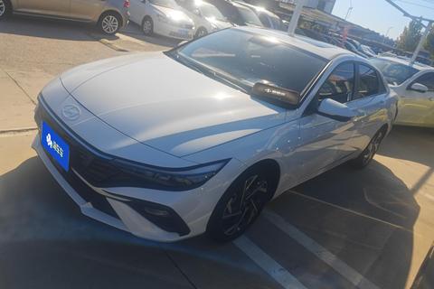 Hyundai Elantra 2023