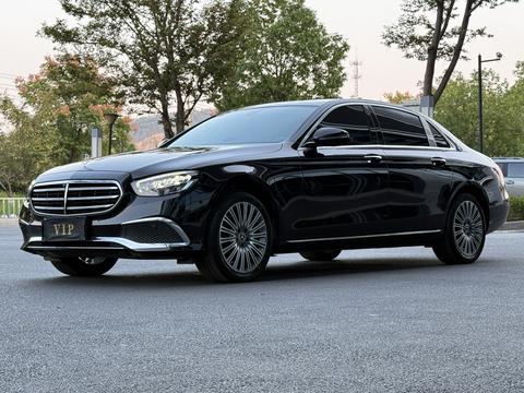 Mercedes-Benz E-Class 2022