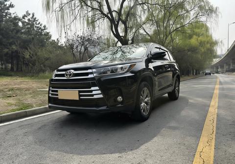 Toyota Highlander 2021
