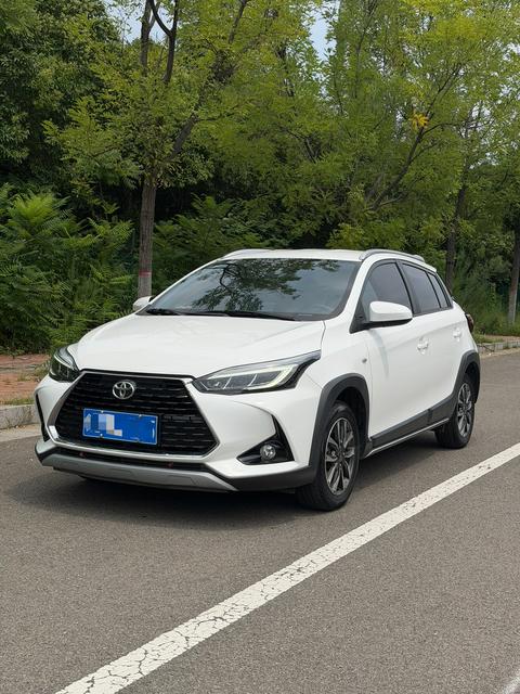Toyota Yaris L 2022