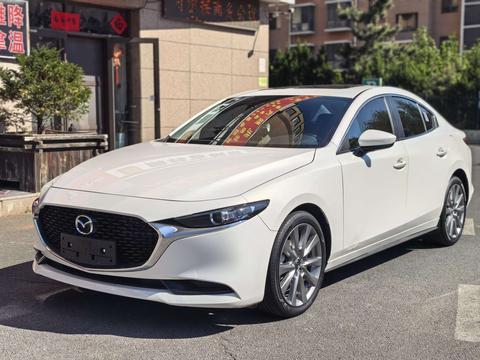 Mazda 3 Axela 2023