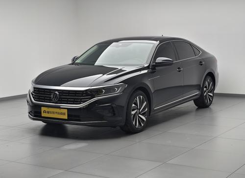 Volkswagen Passat 2023