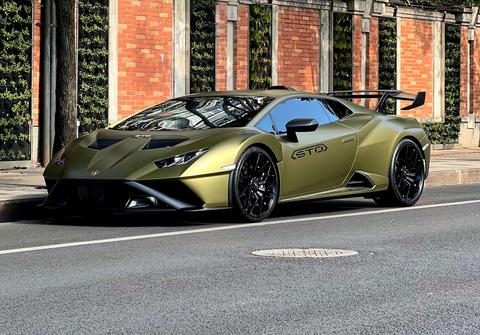 Lamborghini Huracan 2021