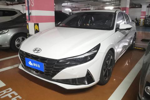 Hyundai Elantra 2022
