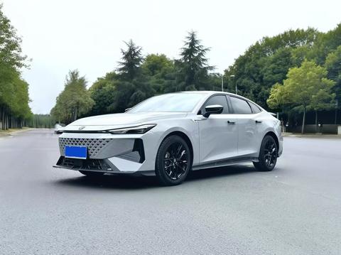 Changan UNI-V 2024