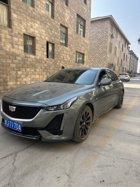 Cadillac CT5 2023