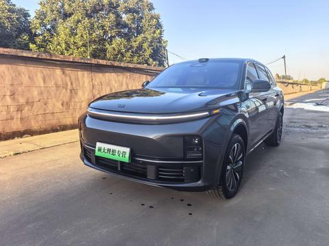 Li Auto L7 2025