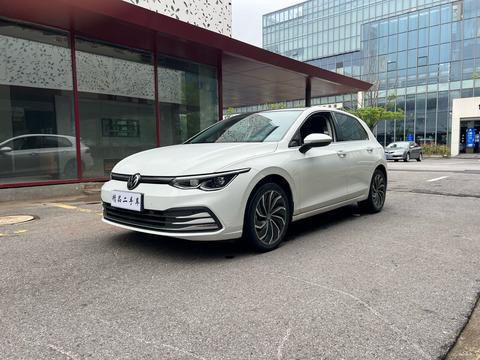 Volkswagen Golf 2021