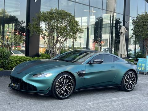 Aston Martin Vantage 2022