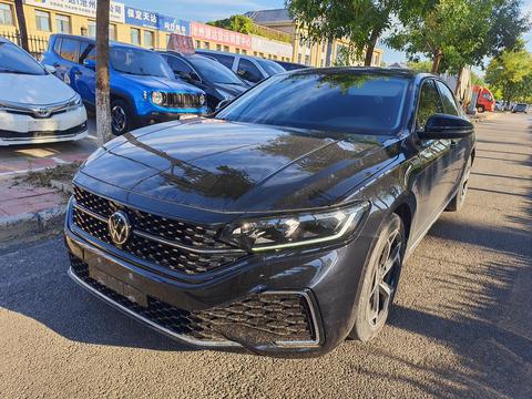 Volkswagen Passat 2024