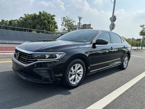 Volkswagen Passat 2023