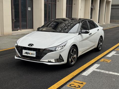 Hyundai Elantra 2022