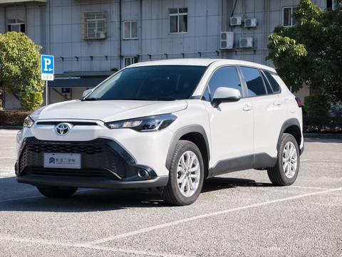 Toyota Frontlander 2024