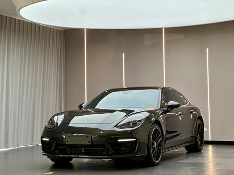 Porsche Panamera 2022