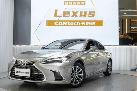Lexus ES 2025