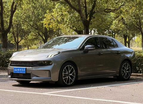 Lynk & Co 03 2022