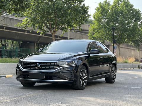 Volkswagen Passat 2024