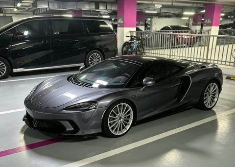 McLaren GT 2023