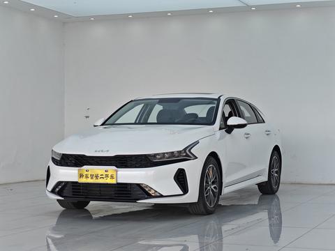 Kia K5 2025