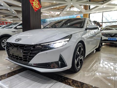 Hyundai Elantra 2022
