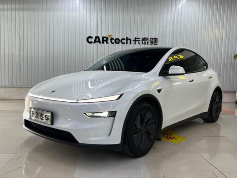 Tesla Model Y 2025