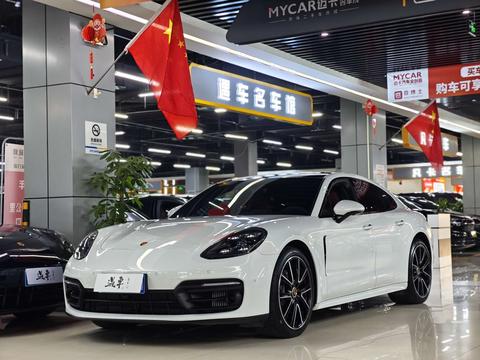 Porsche Panamera 2023