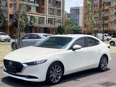 Mazda 3 Axela 2021