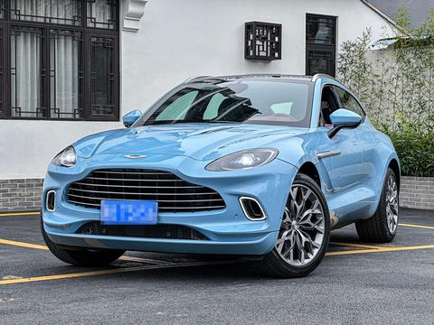 Aston Martin DBX 2021