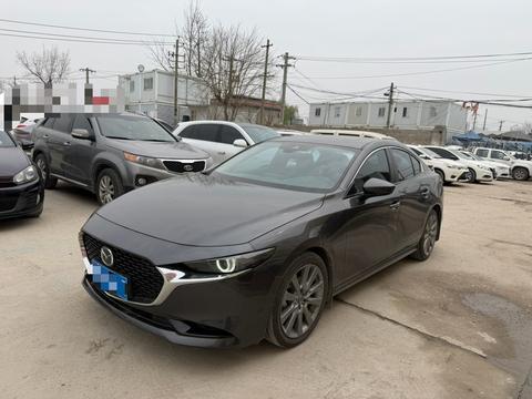 Mazda 3 Axela 2022