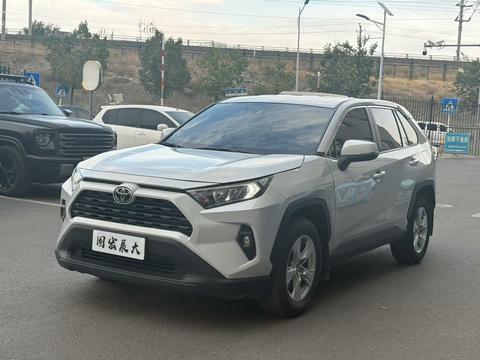 Toyota RAV4 2024