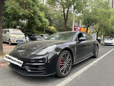 Porsche Panamera 2023
