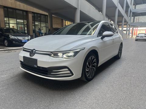 Volkswagen Golf 2021