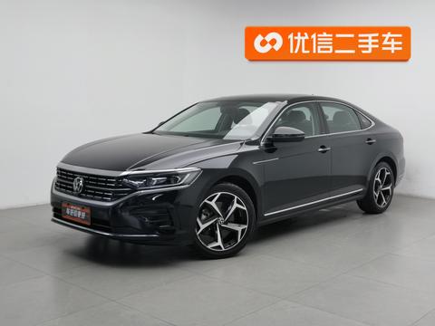 Volkswagen Passat 2022