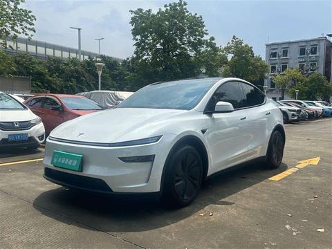 Tesla Model Y 2025