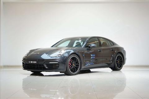 Porsche Panamera 2022