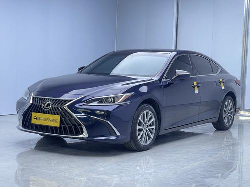 Lexus ES 2021